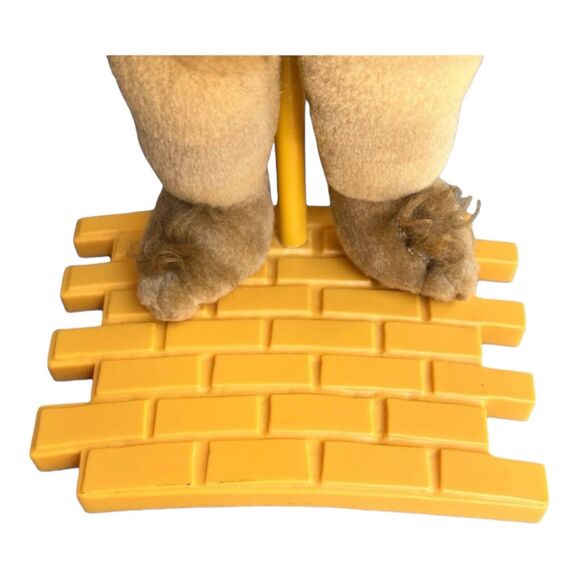 Vintage Wizard of Oz Figure Cowardly Lion Stuffed Animal 14" Stand Movie Plush - Picture 6 of 10